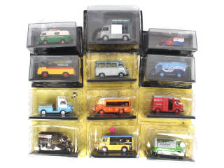 Lot 149 - DIVERS (12)