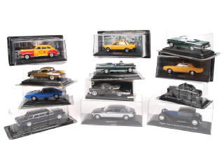 Lot 167 - DIVERS (12)