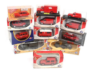 Lot 158 - DIVERS (12)