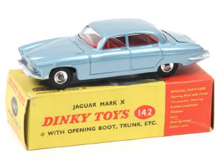 Lot 221 - DINKY TOYS (GB) (1)