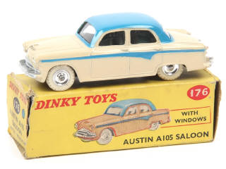 Lot 227 - DINKY TOYS (GB) (1)