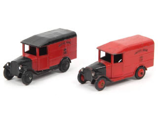 Lot 203 - DINKY TOYS (GB) (1)