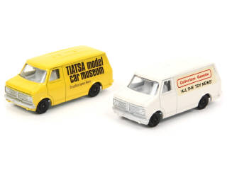 Lot 253 - DINKY TOYS (GB) (2)