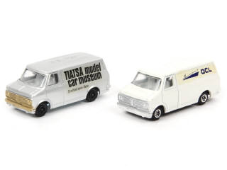 Lot 251 - DINKY TOYS (GB) (2)