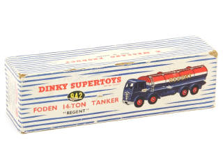 Lot 198 - DINKY TOYS (GB) (1)