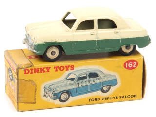 Lot 226 - DINKY TOYS (GB) (1)