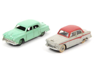 Lot 262 - DINKY TOYS (GB) (2)