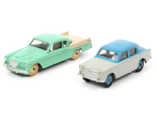 Lot 263 - DINKY TOYS (GB) (2)