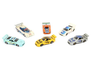 Lot 111 - DIVERS (6)