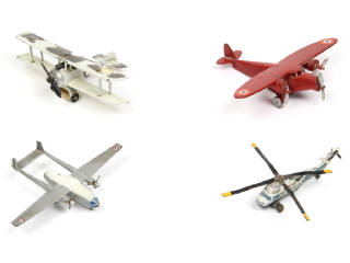 Lot 128 - DIVERS (4)