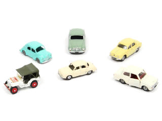 Lot 115 - DIVERS (6)