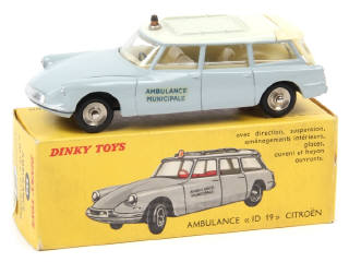 Lot 387 - DINKY TOYS (FRANCE) (1)