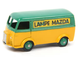 Lot 372 - DINKY TOYS (FRANCE) (1)