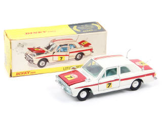 Lot 321 - DINKY TOYS (GB) (1)