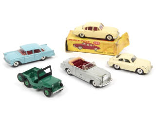 Lot 358 - DINKY TOYS (GB) (5)