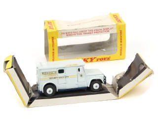 Lot 329 - DINKY TOYS (GB) (1)
