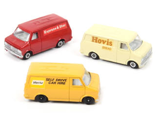Lot 348 - DINKY TOYS (GB) (3)