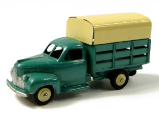 Lot 1124 - DINKY TOYS FRANCE (1)