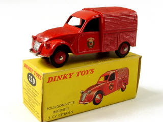 Lot 1134 - DINKY TOYS FRANCE (1)