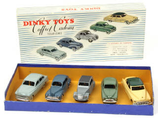 Lot 549 - DINKY TOYS (FRANCE) (6)