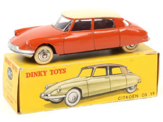 Lot 601 - DINKY TOYS (FRANCE) (1)