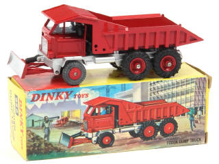 Lot 519 - DINKY TOYS (GB) (1)