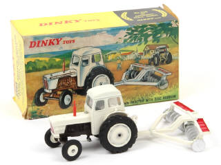 Lot 538 - DINKY TOYS (GB) (1)