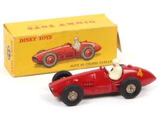Lot 599 - DINKY TOYS (FRANCE) (1)