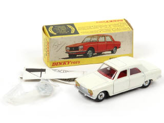 Lot 645 - DINKY TOYS (FRANCE) (1)