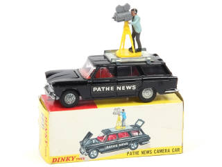 Lot 481 - DINKY TOYS (GB) (1)