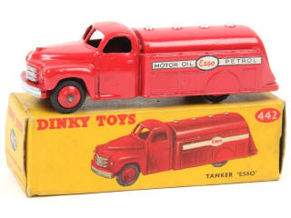 Lot 494 - DINKY TOYS (GB) (1)