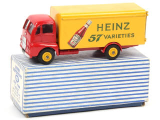 Lot 522 - DINKY TOYS (GB) (1)