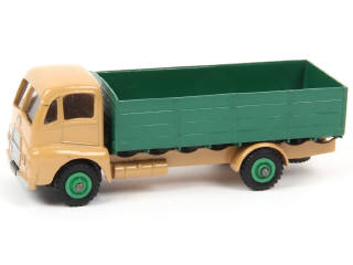 Lot 443 - DINKY TOYS (GB) (1)