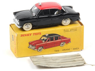 Lot 608 - DINKY TOYS (FRANCE) (1)