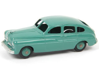 Lot 580 - DINKY TOYS (FRANCE) (1)