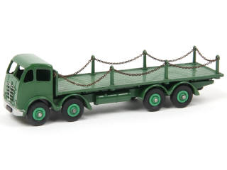Lot 446 - DINKY TOYS (GB) (1)