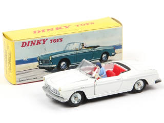 Lot 636 - DINKY TOYS (FRANCE) (1)