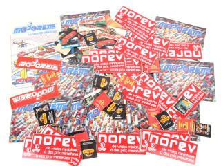Lot 264 - DIVERS (1)