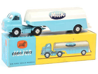 Lot 477 - CORGI TOYS (GB) (1)