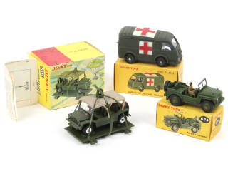 Lot 737 - DINKY TOYS (GB) (3)