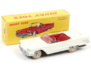 Lot 554 - DINKY TOYS (FRANCE) (1)