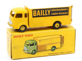 Lot 632 - DINKY TOYS (FRANCE) (1)
