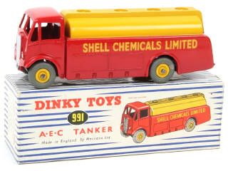 Lot 711 - DINKY TOYS (GB) (1)