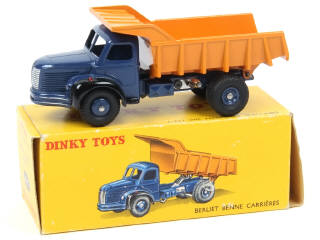 Lot 637 - DINKY TOYS (FRANCE) (1)