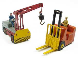 Lot 78 - DINKY TOYS (FRANCE) (2)