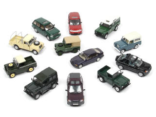 Lot 128 - DIVERS (12)