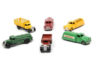 Lot 410 - DINKY TOYS (GB) (6)