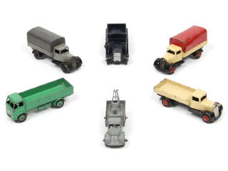 Lot 409 - DINKY TOYS (GB) (6)