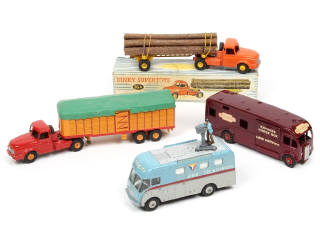 Lot 406 - DINKY TOYS (GB) (4)