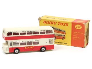 Lot 375 - DINKY TOYS (GB) (1)